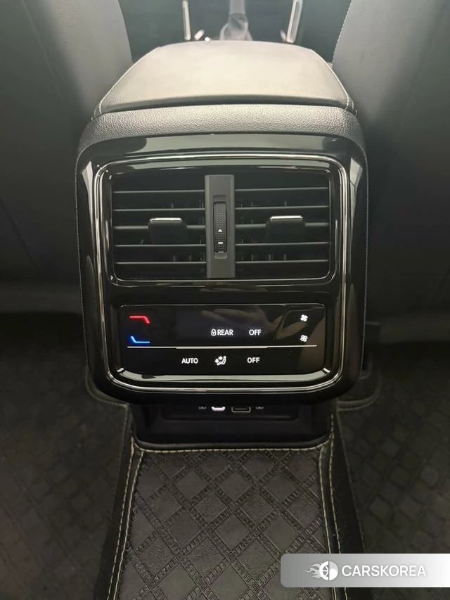 Volkswagen Passat id 4328842 из Китая 16