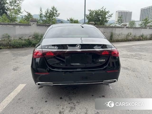 Mercedes-Benz E-class id 4334876 из Китая 19