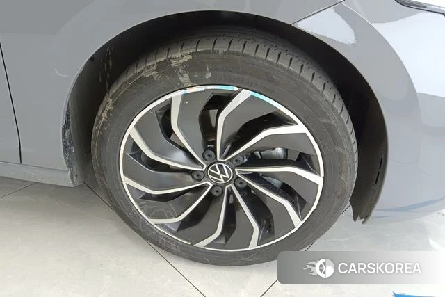 Volkswagen Golf id 4216345 из Китая 16