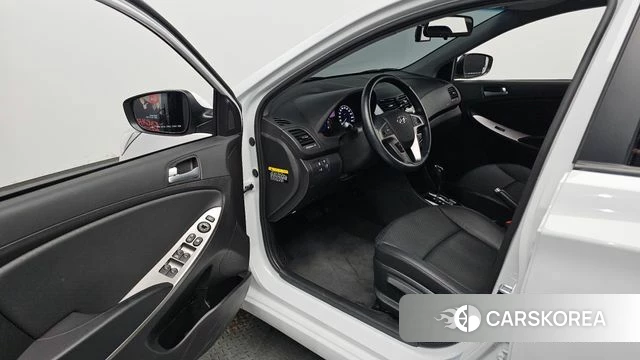 Hyundai Accent (New type) id 3899368 из Кореи 19