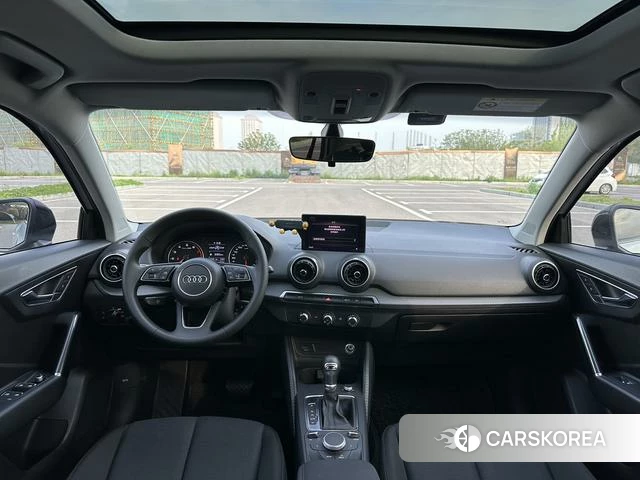 Audi Q2L id 4209864 из Китая 26