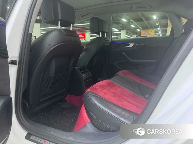 Audi A4L id 4278599 из Китая 16