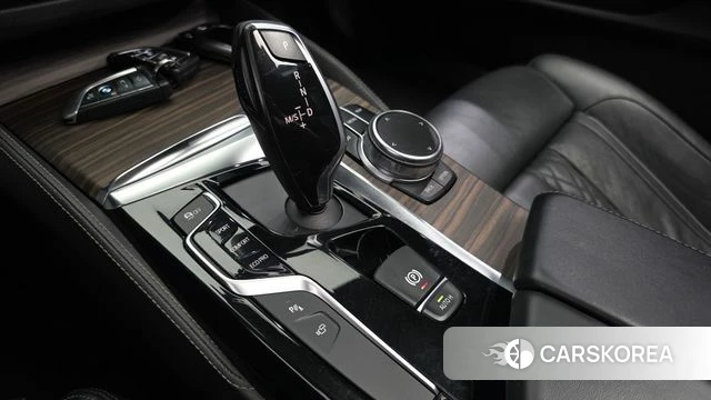 BMW 5 Series (G30) id 4483312 из Кореи 19