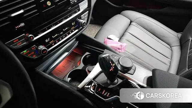 BMW 5 Series (G30) id 2959480 из Кореи 19