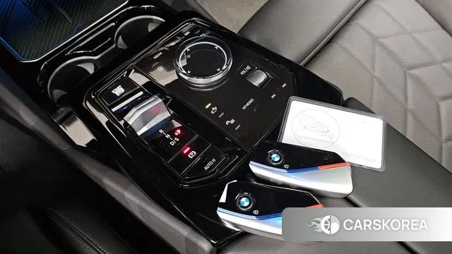 BMW 5 Series (G60) id 3031571 из Кореи 19