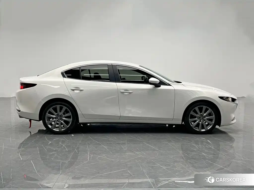 Mazda 3 id 4659712 из Китая 20