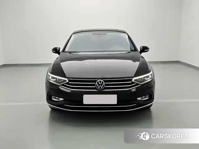 Volkswagen Magotan id 4553648 из Китая 17