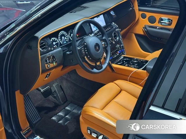 Rolls-Royce Cullinan id 4592332 из Кореи 19