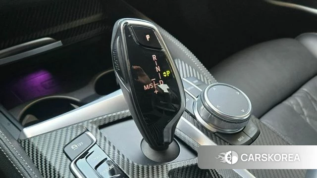 BMW 5 Series (G30) id 3943088 из Кореи 19