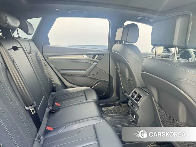 Audi Q5L id 4335186 из Китая 17