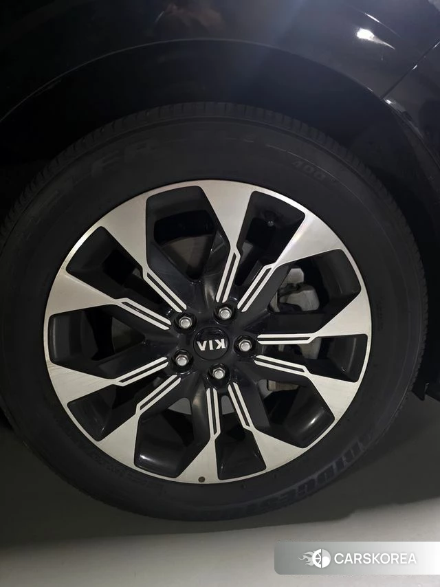 Kia Carnival 4th generation id 4324375 из Кореи 13
