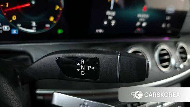 Mercedes-Benz E-Class W213 id 4223509 из Кореи 31