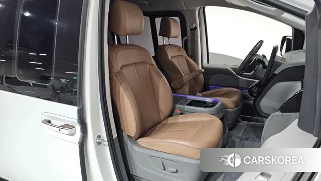 Hyundai Staria id 3630446 из Кореи 19