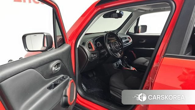 Jeep Renegade id 4770724 из Кореи 33