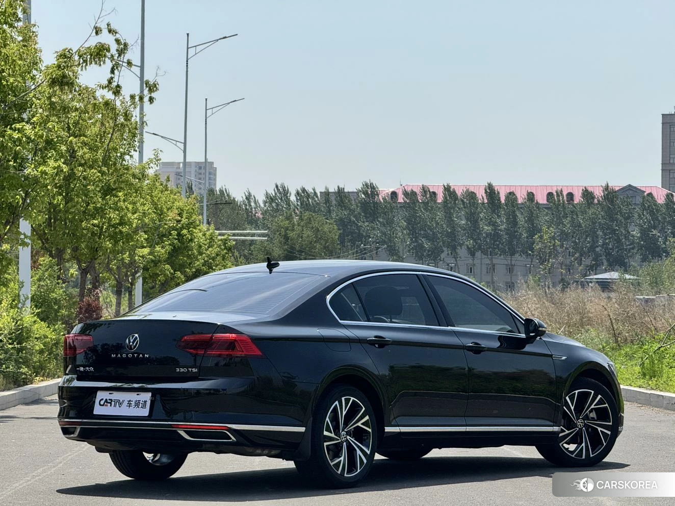 Volkswagen Magotan id 4453967 из Китая 18