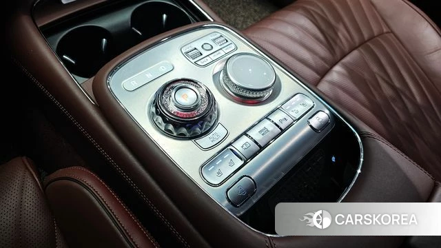 Genesis G90 (RS4) id 4382630 из Кореи 32
