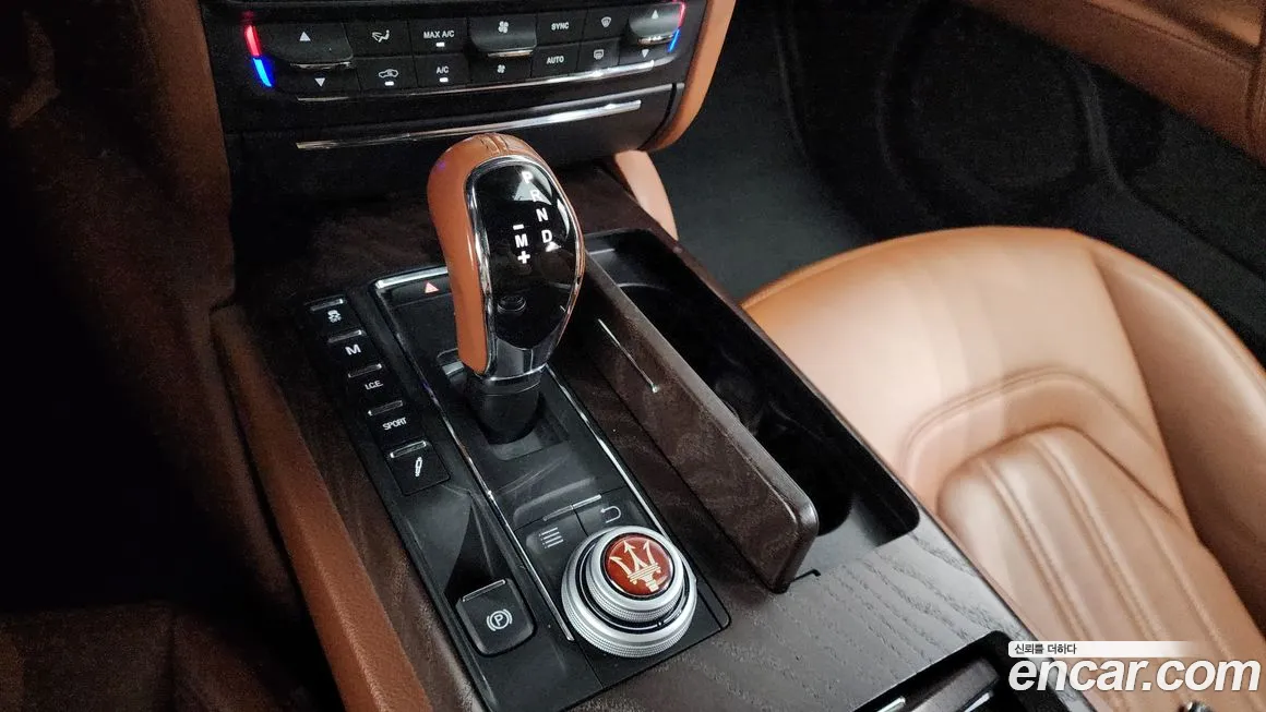 Maserati Quattroporte id 1988319 из Кореи 19