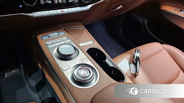 Genesis GV70 id 3708148 из Кореи 19