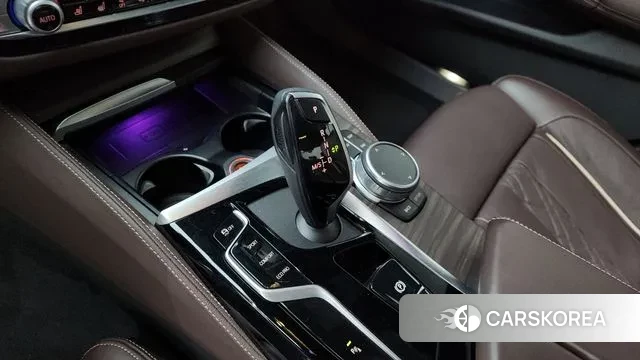 BMW 5 Series (G30) id 3557038 из Кореи 19