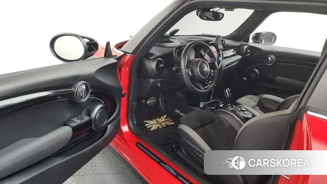 Mini Cooper S id 3405738 из Кореи 19