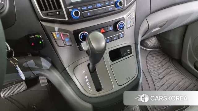 Hyundai The New Grand Starex id 2376329 из Кореи 19