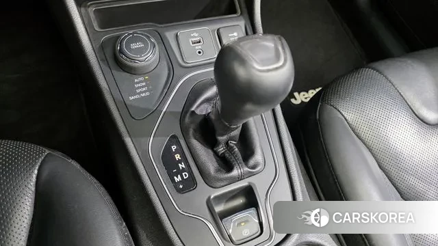 Jeep Cherokee (KL) id 3698782 из Кореи 19