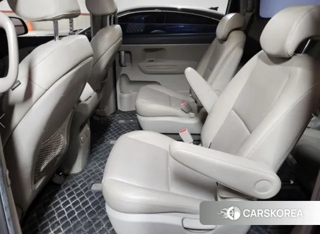 Kia All New Carnival id 3703914 из Кореи 15