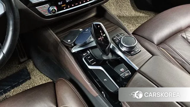 BMW 5 Series (G30) id 3023780 из Кореи 19