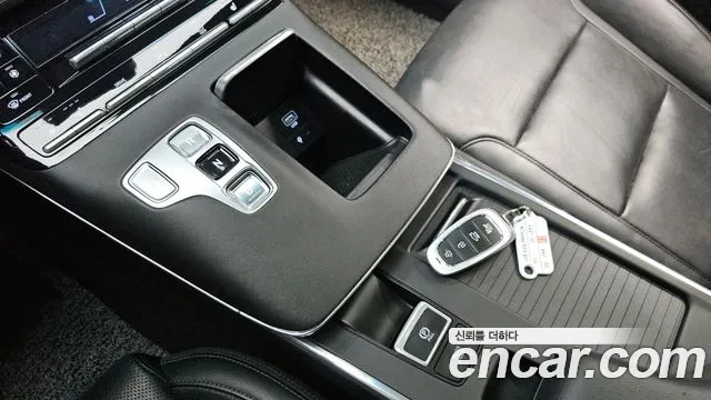 Hyundai The New Grandeur IG id 2802471 из Кореи 19