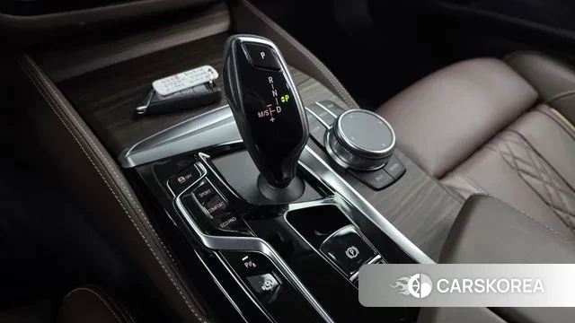 BMW 5 Series (G30) id 3696505 из Кореи 19