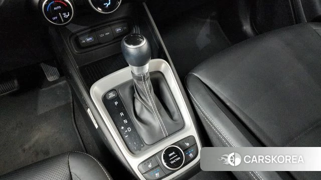 Hyundai Venue id 3884682 из Кореи 19