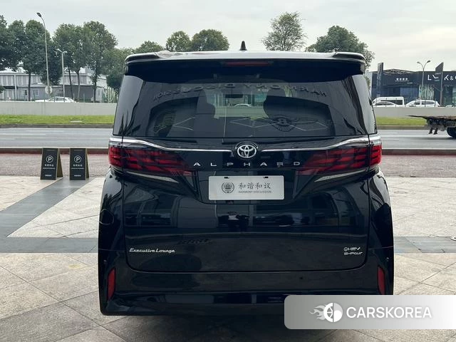 Toyota Elfa id 4254486 из Китая 16