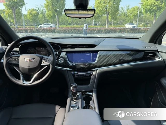 Cadillac XT6 id 4240813 из Китая 9