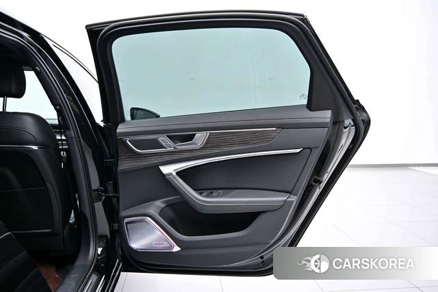 Audi A6L id 4335007 из Китая 36