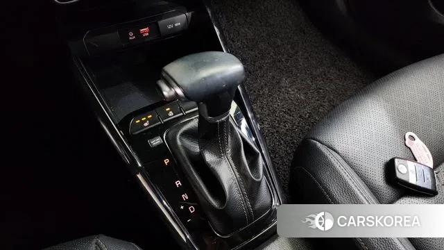 Kia Stonic id 3656931 из Кореи 19