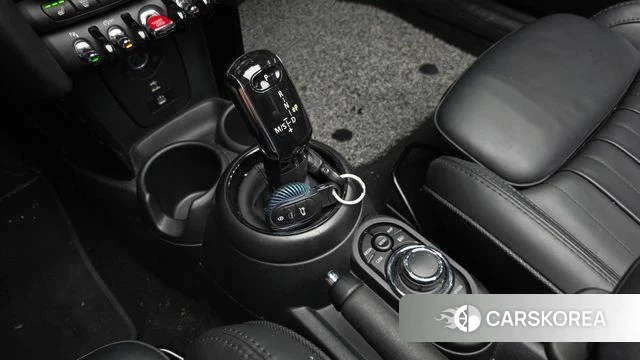 Mini Cooper S Convertible id 4602926 из Кореи 30