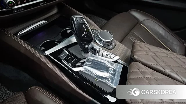 BMW 5 Series (G30) id 3687240 из Кореи 19