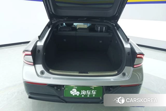 Xiaopeng Motors Xiaopeng P7+ id 3920600 из Китая 16