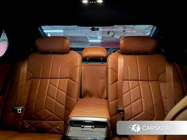 BMW 7 Series (G70) id 3963238 из Кореи 9