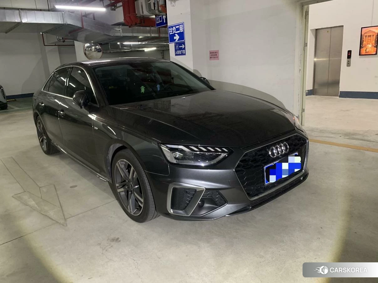 Audi A4L id 4405731 из Китая 9