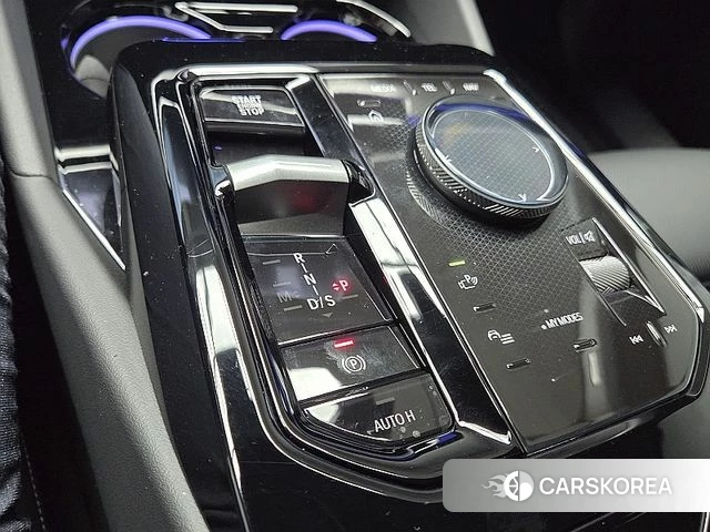 BMW 5 Series (G60) id 3896472 из Кореи 19