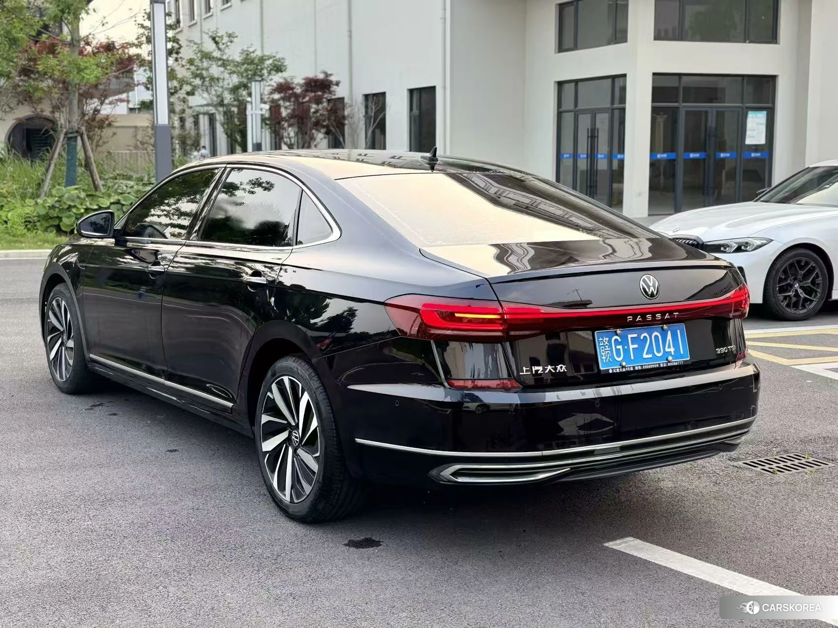 Volkswagen Passat id 4512368 из Китая 9