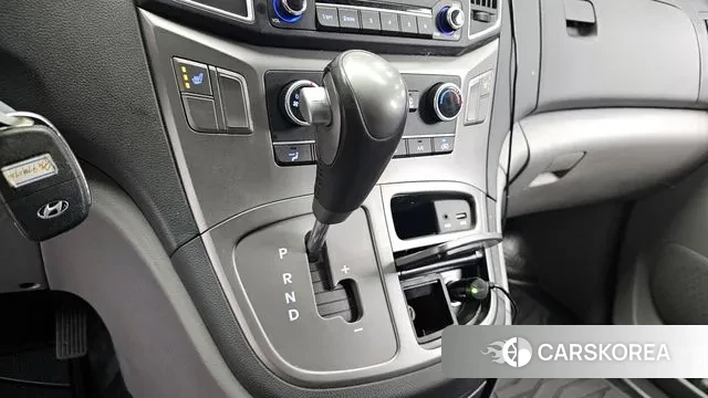 Hyundai The New Grand Starex id 3612073 из Кореи 19