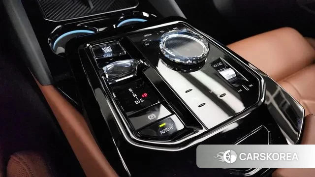 BMW 5 Series (G60) id 3487051 из Кореи 19