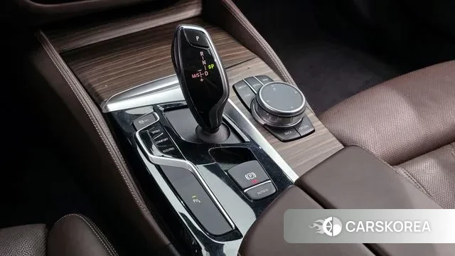 BMW 5 Series (G30) id 3536231 из Кореи 19