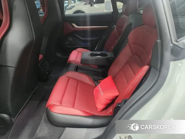 Porsche Taycan id 3463403 из Кореи 18