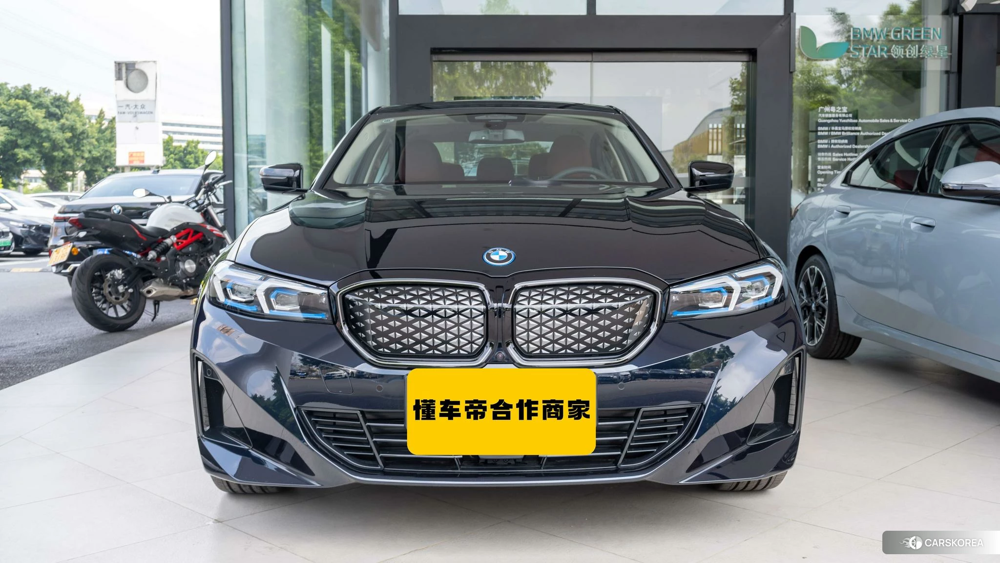 BMW i3 id 4440376 из Китая 18