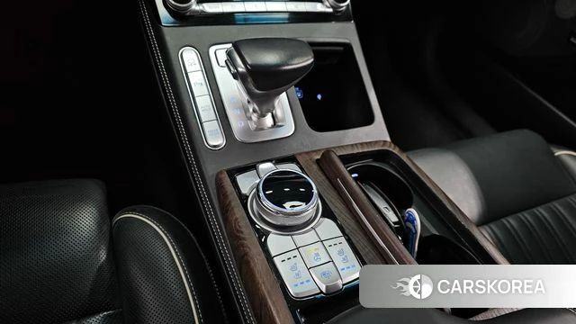 Genesis G90 id 3879679 из Кореи 19