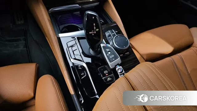 BMW 5 Series (G30) id 3473088 из Кореи 19