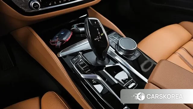 BMW 5 Series (G30) id 2994135 из Кореи 19